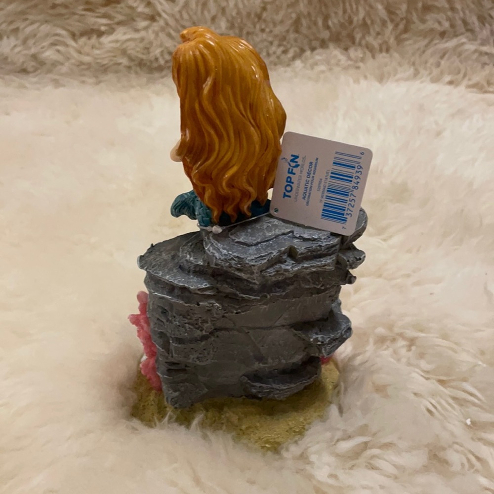 Top Fin Mermaid Statue - Picture 3 of 13